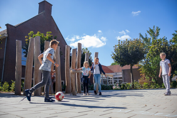 Ballenvanger-schoolplein